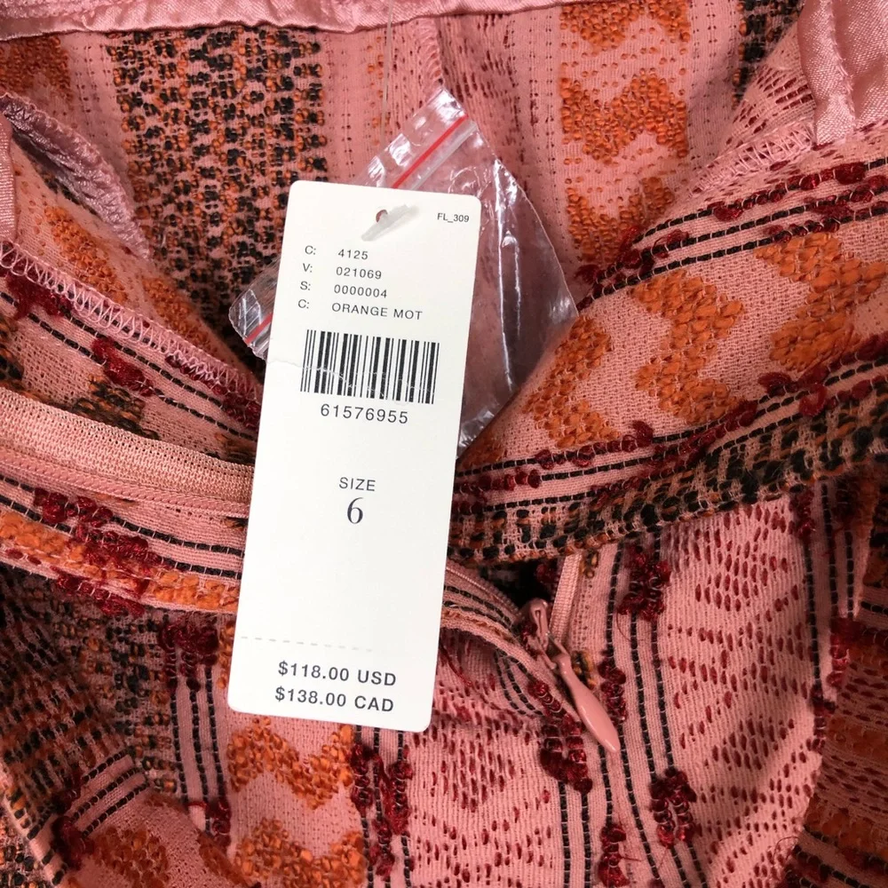 Anthropology‎ Eva Franco Orange embroidered Texture Boho Shorts Size 6